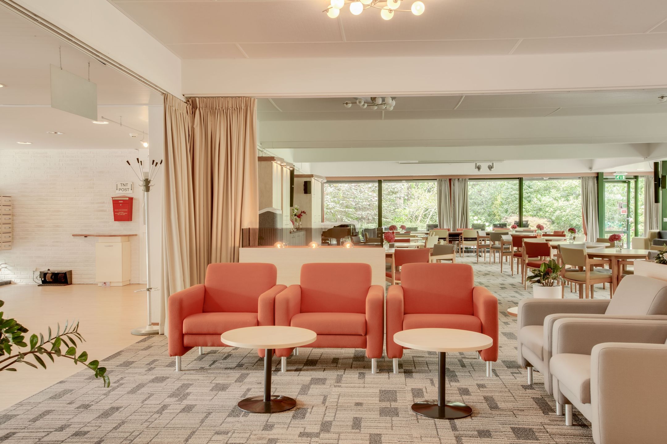 Foto 15 van Dr H. Colijnlaan 6-F172