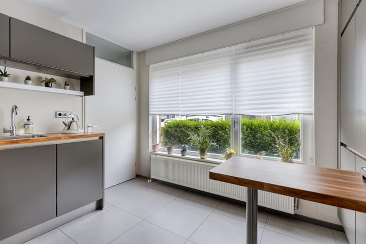 Foto 8 van Peerboltestraat 9