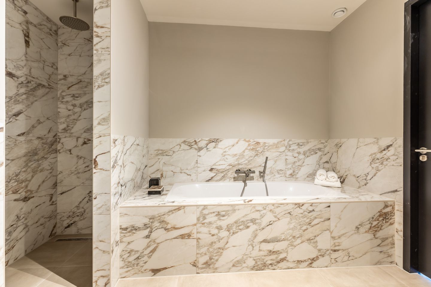 Foto 29 van Town Residences (Bouwnr. 9)