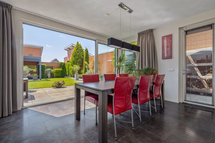 Photo 2 of Grasboom 16