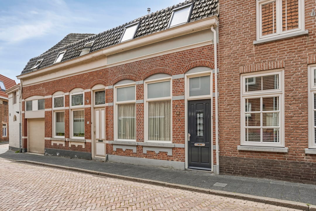 Photo 2 of Wijngaardstraat 11