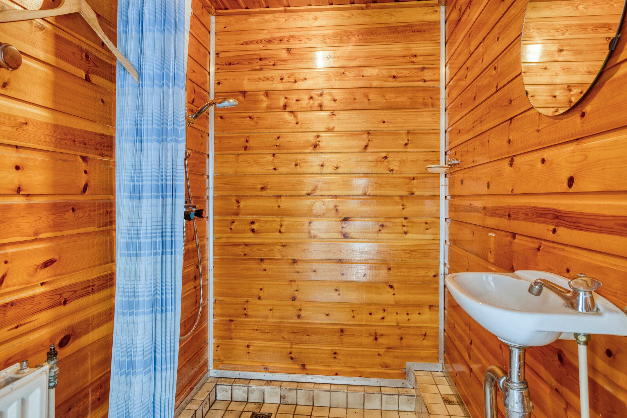 Photo 12 of Wijngaardstraat 11