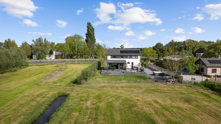 Foto 1 van Oosteinde 10