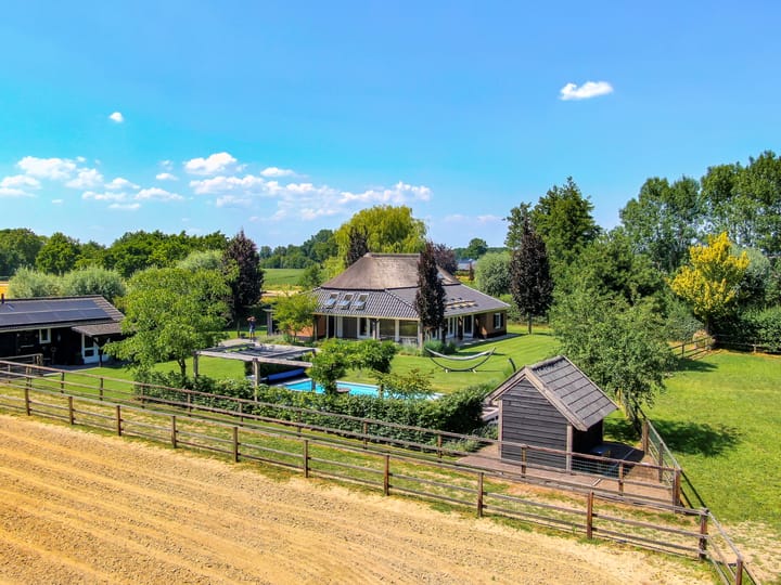 Foto 98 van Michelstraat 9