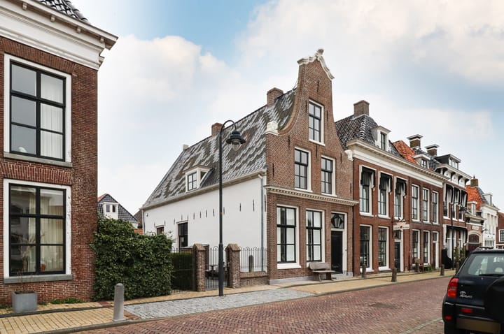 Photo 2 of Voorstraat 11-A