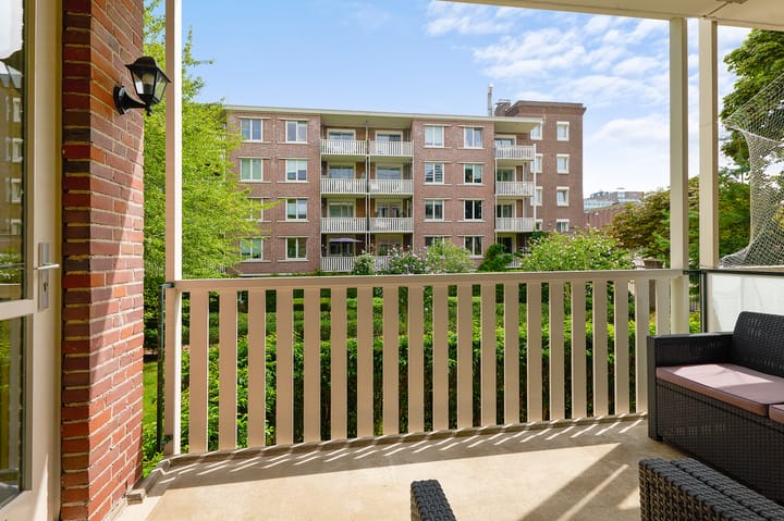 Foto 9 van Akbarstraat 8-A