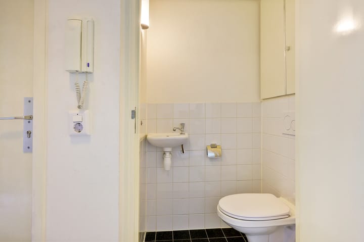 Foto 20 van Akbarstraat 8-A