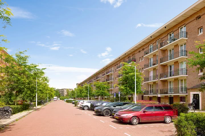 Foto 31 van Akbarstraat 8-A