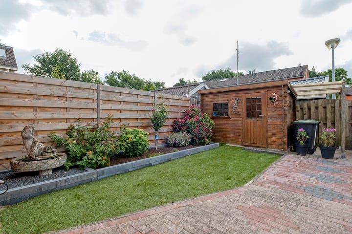 Foto 33 van Lijsterlaan 102