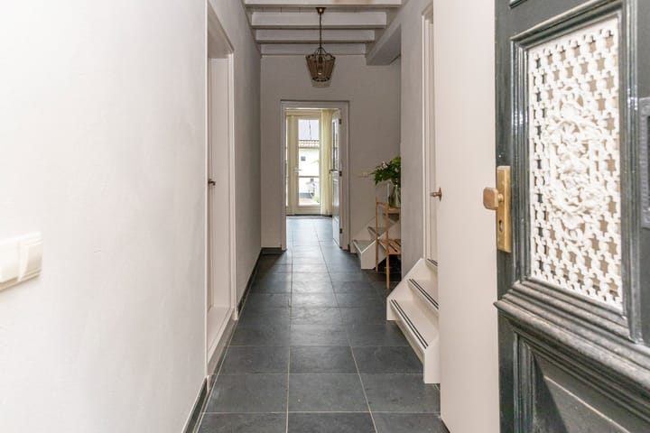 Foto 9 van Dorpsplein 4