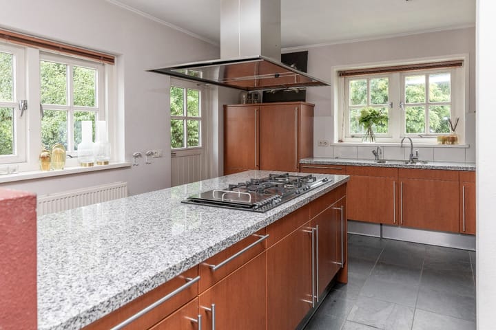 Foto 20 van Dorpsplein 4