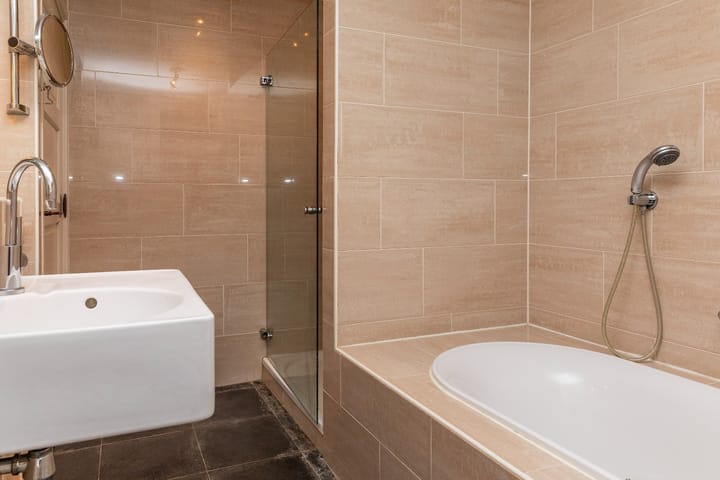 Foto 28 van Dorpsplein 4