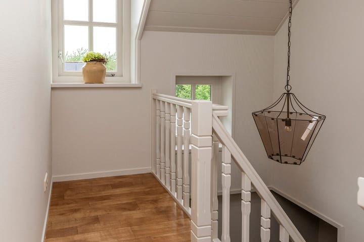 Foto 30 van Dorpsplein 4