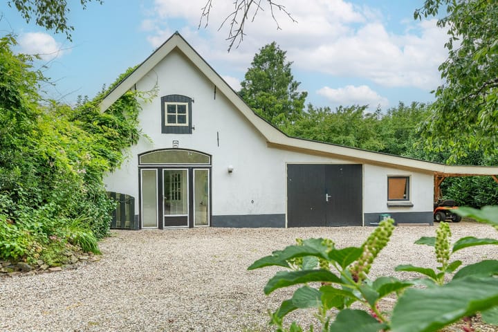 Foto 37 van Dorpsplein 4