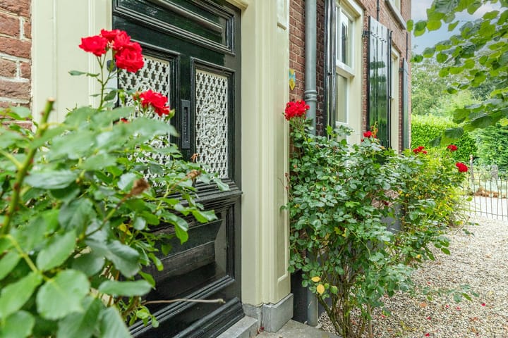 Foto 62 van Dorpsplein 4