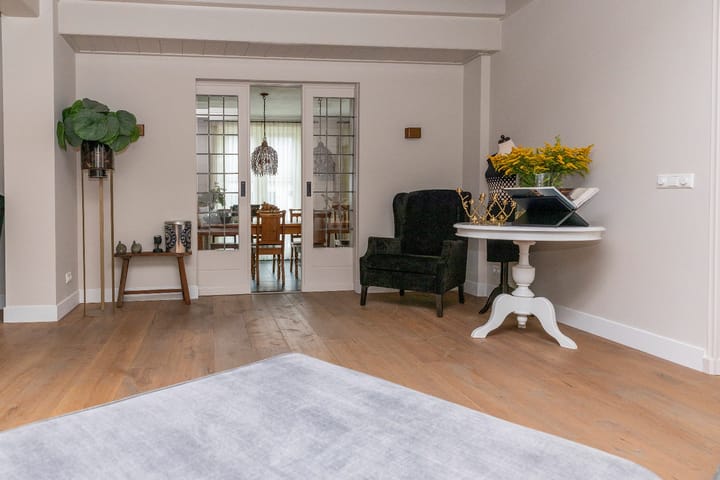 Foto 66 van Dorpsplein 4