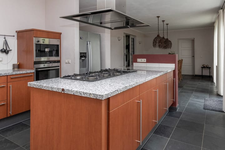 Foto 69 van Dorpsplein 4