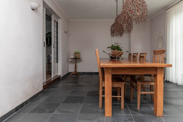 Foto 71 van Dorpsplein 4