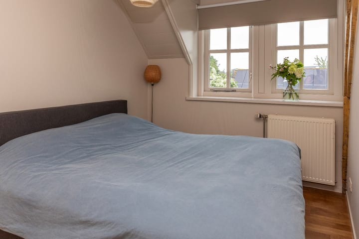 Foto 80 van Dorpsplein 4