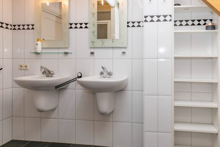 Foto 81 van Dorpsplein 4