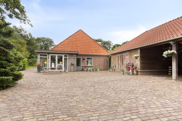 Foto 3 van Aengwirderweg 389