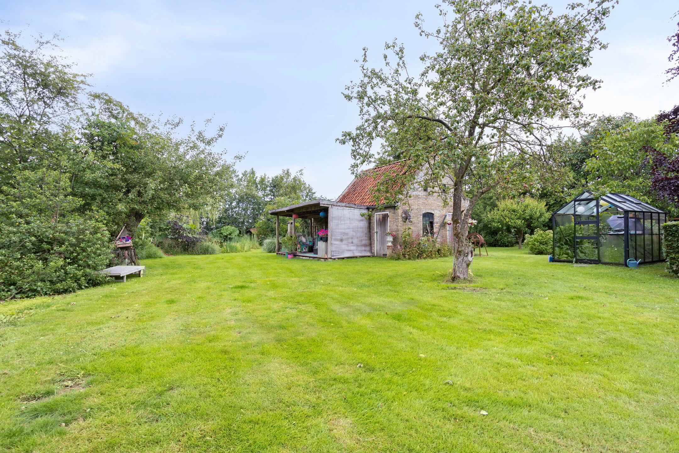 Foto 24 van Aengwirderweg 389