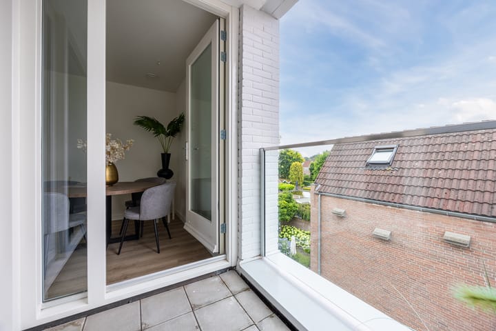 Foto 12 van Roosendaalsestraat 18-F