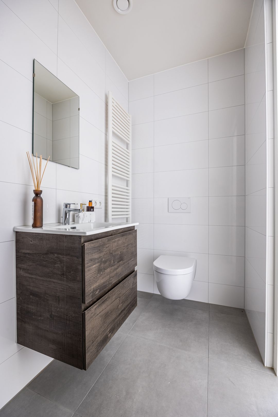 Foto 22 van Roosendaalsestraat 18-F