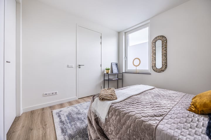 Foto 23 van Roosendaalsestraat 18-F