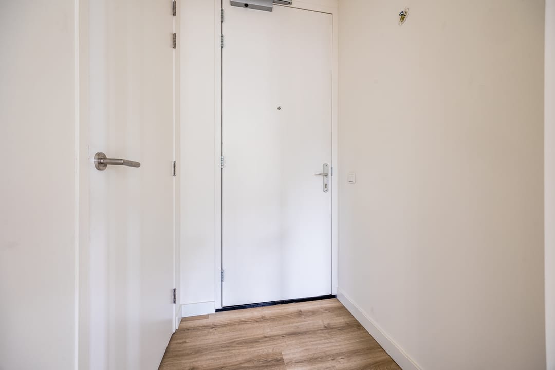 Foto 26 van Roosendaalsestraat 18-F