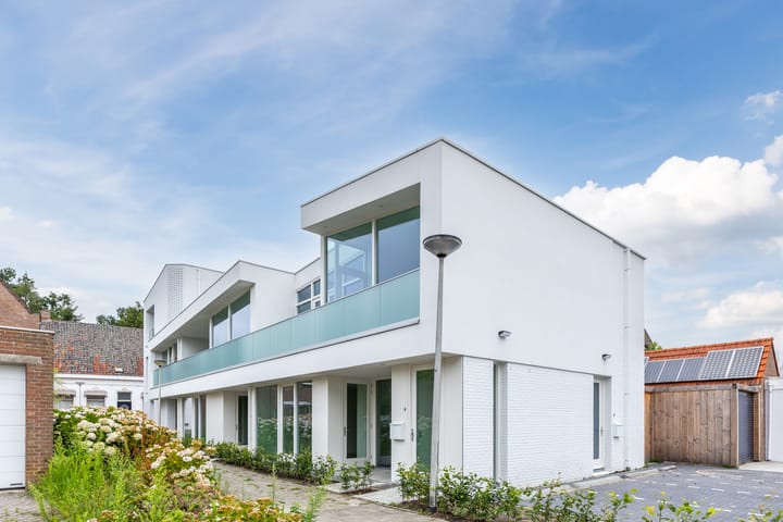 Foto 39 van Roosendaalsestraat 18-F