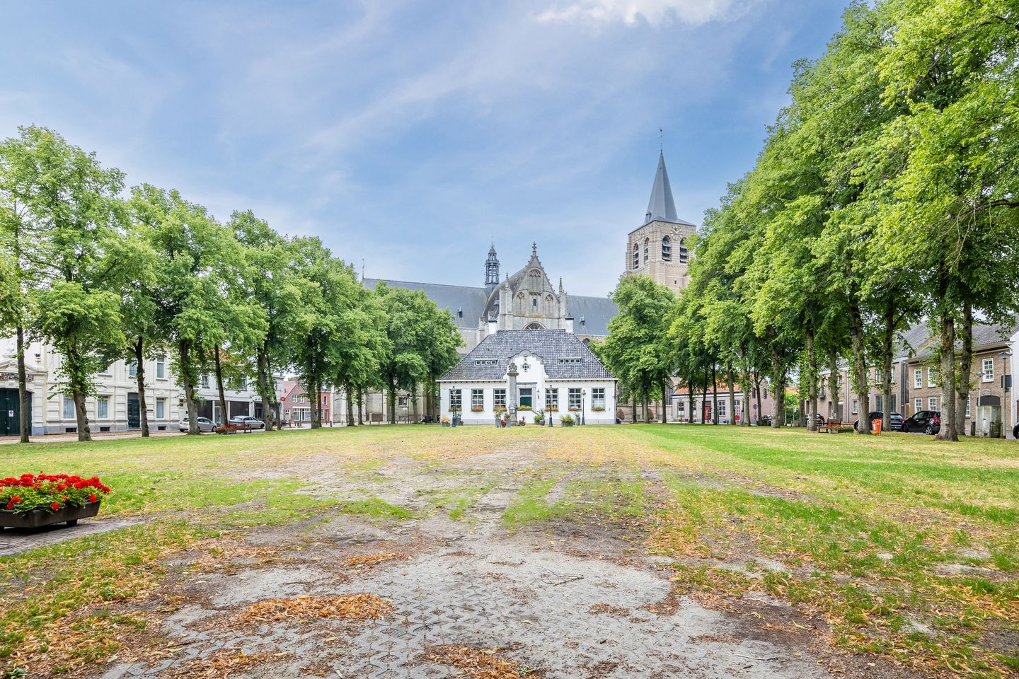 Foto 44 van Roosendaalsestraat 18-F