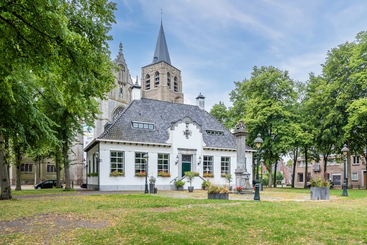 Foto 45 van Roosendaalsestraat 18-F