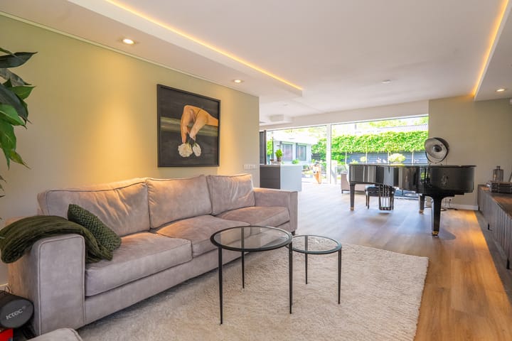 Photo 18 of Goudsbloemweg 6