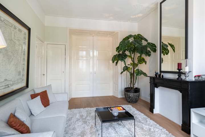 Photo 12 of Justus van Effenstraat 23-BS