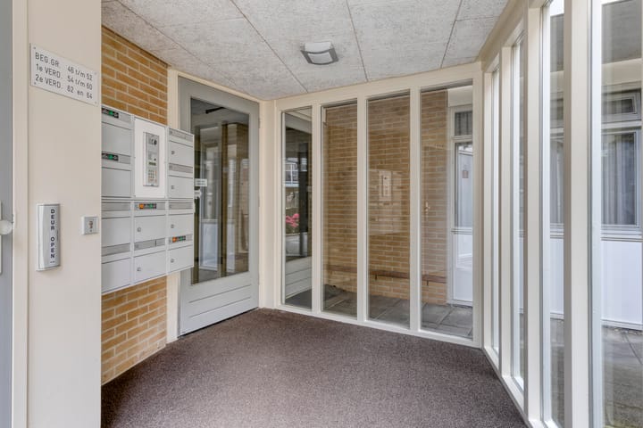 Foto 3 van Schoolstraat 64