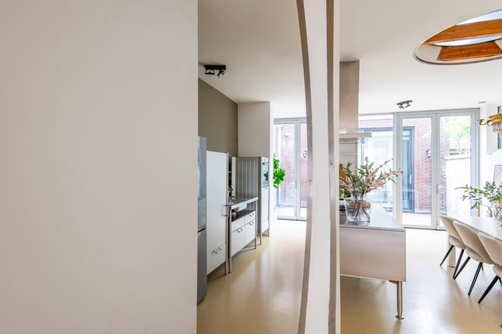 Photo 12 of Leidsestraat 22