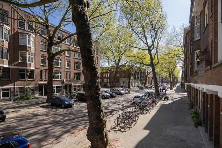 Photo 2 of Graaf Florisstraat 9-B03