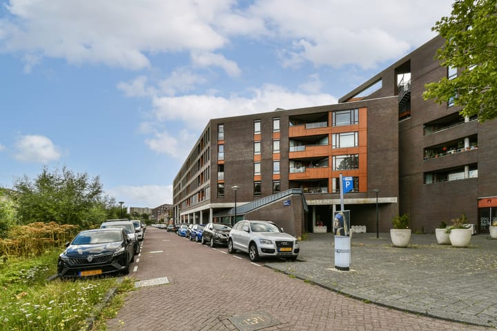 Foto 23 van Pieter Calandlaan 758