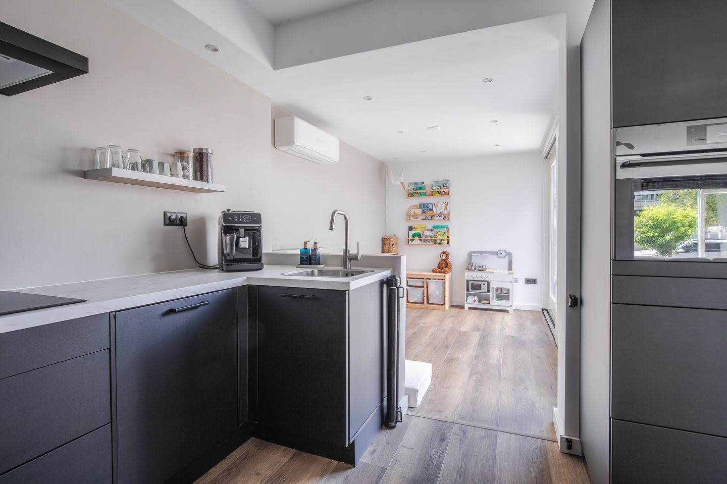 Photo 14 of Goeman Borgesiusstraat 66