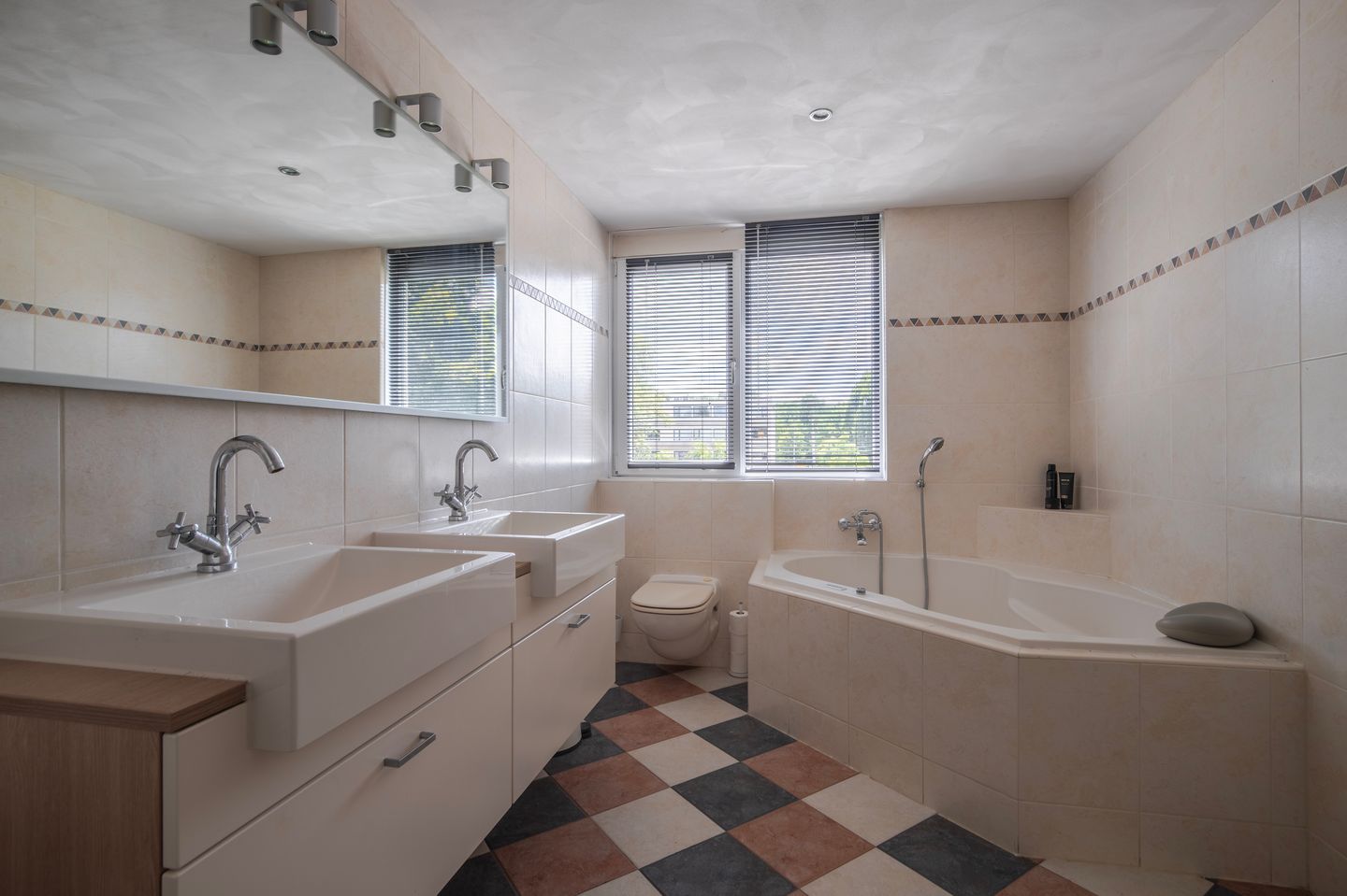 Photo 25 of Goeman Borgesiusstraat 66