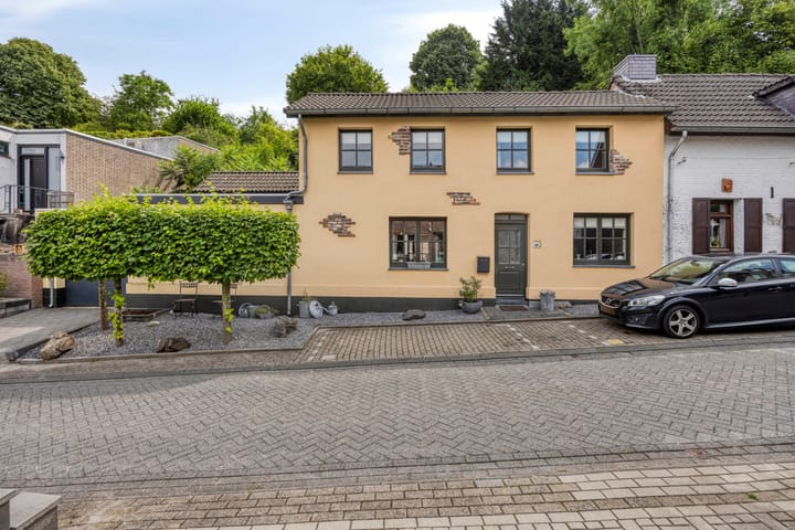 Photo 1 of Grachtstraat 37