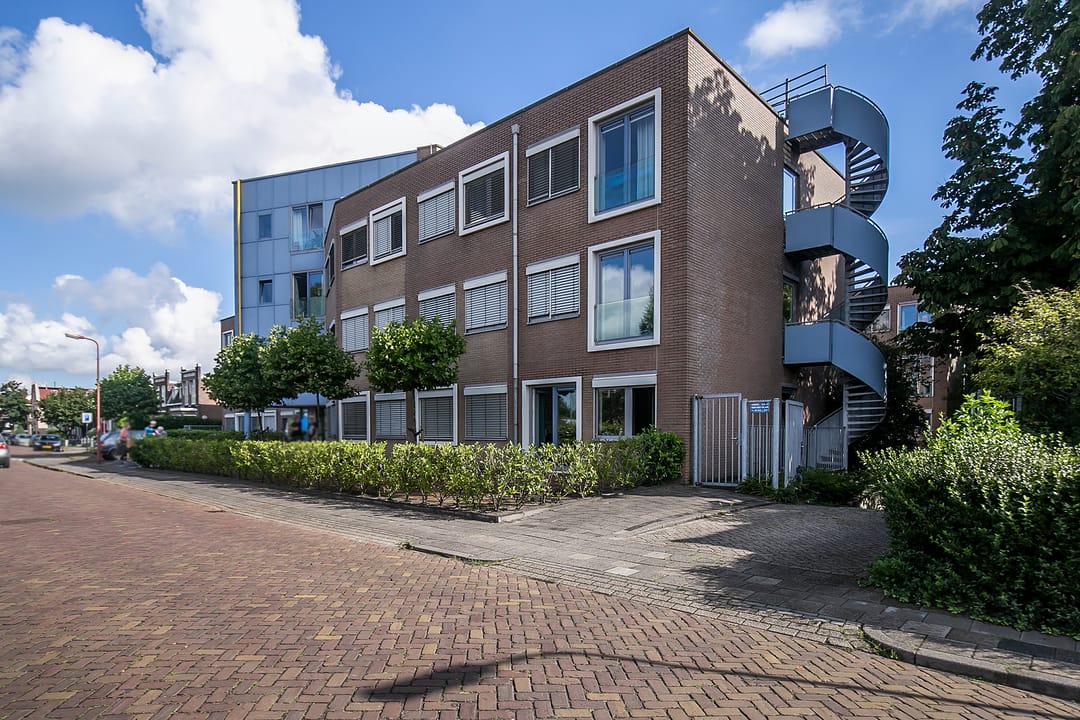 Foto 1 van Stationsplein 4-24