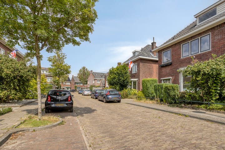 Photo 2 of Niasstraat 11