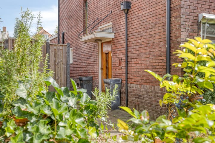 Photo 5 of Niasstraat 11