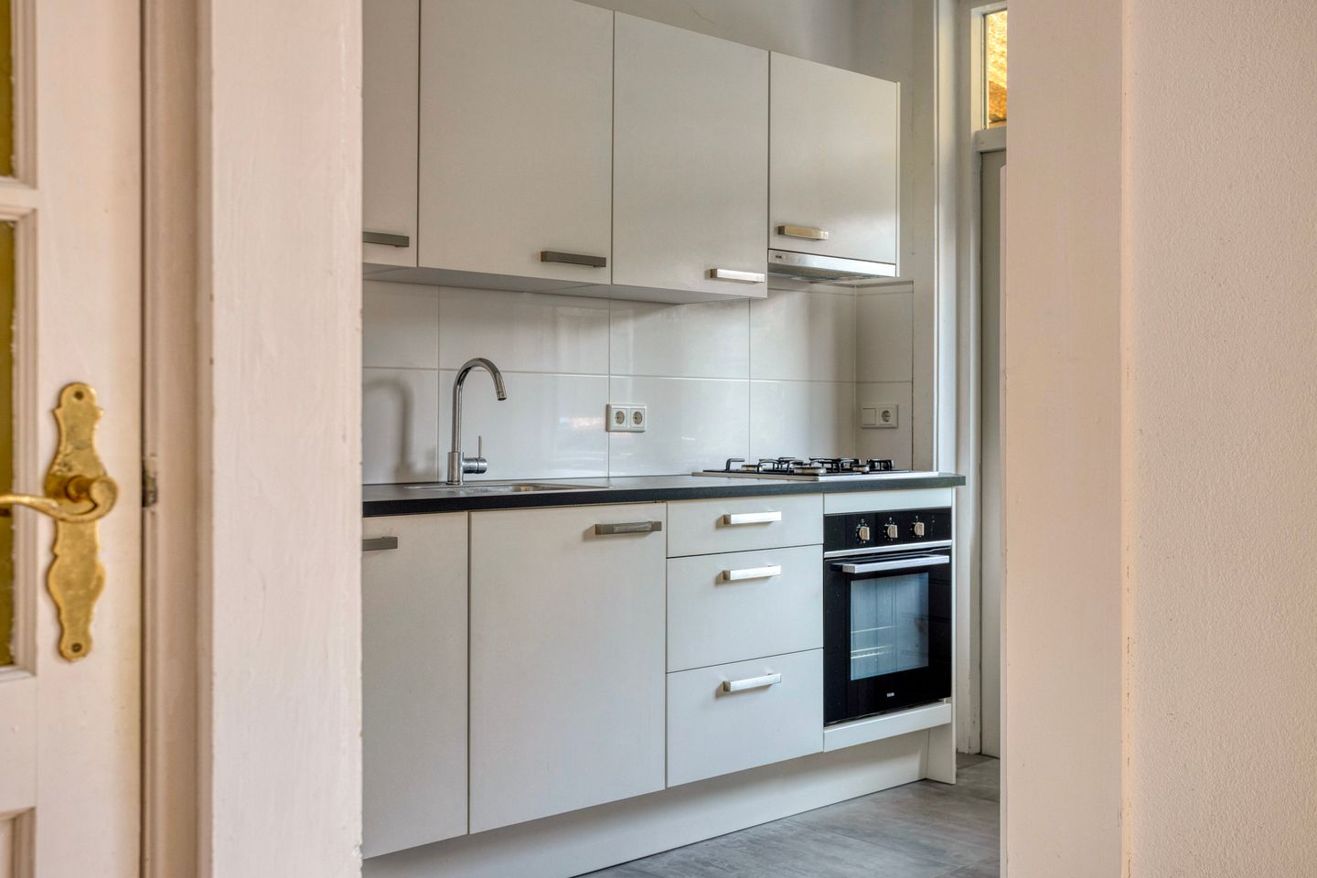 Foto 19 van Niasstraat 11