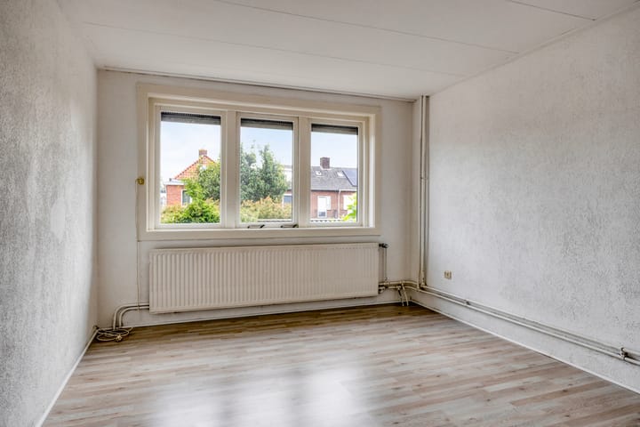 Foto 24 van Niasstraat 11