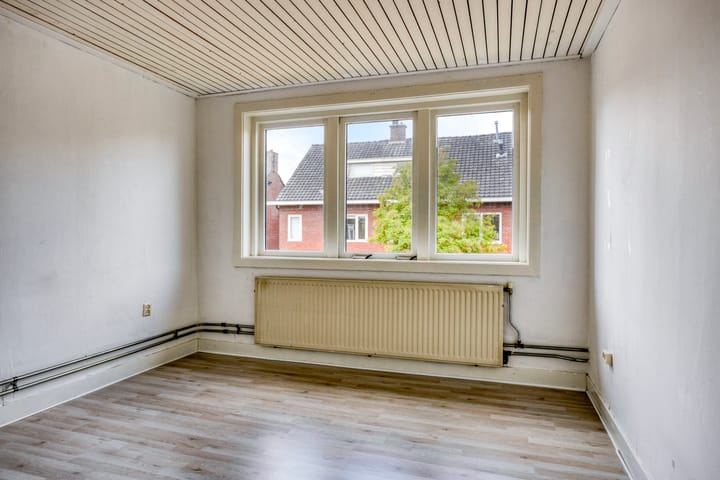 Foto 28 van Niasstraat 11