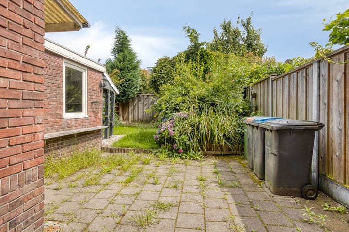 Foto 31 van Niasstraat 11