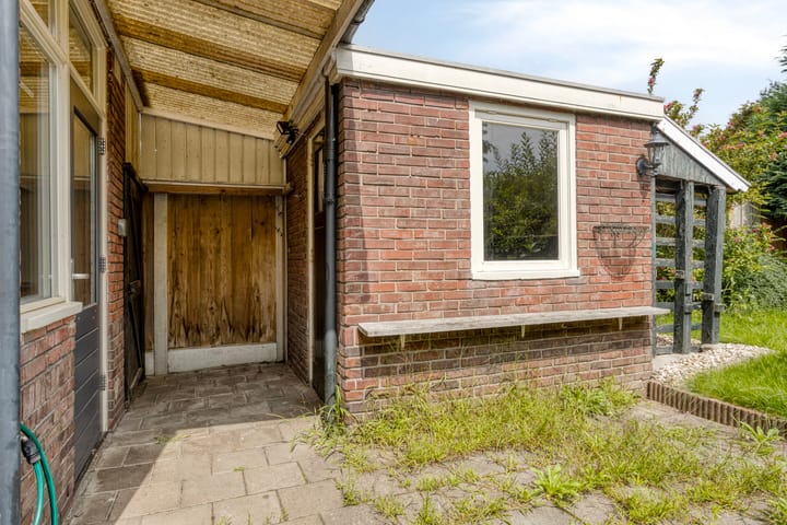 Foto 32 van Niasstraat 11